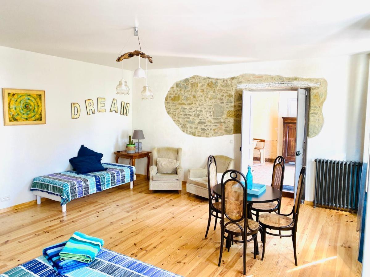 Chambres D'Hotes Domaine Saint-Joly Lasbordes Екстер'єр фото